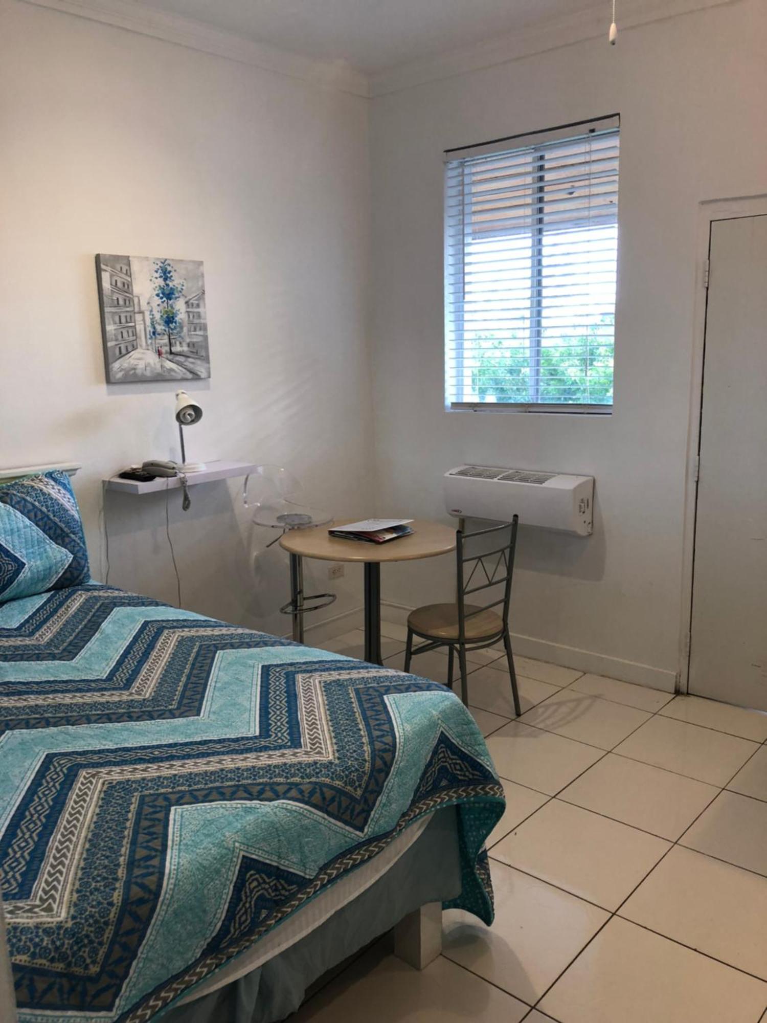 Appartamento The Oasis Retreat Nassau Esterno foto