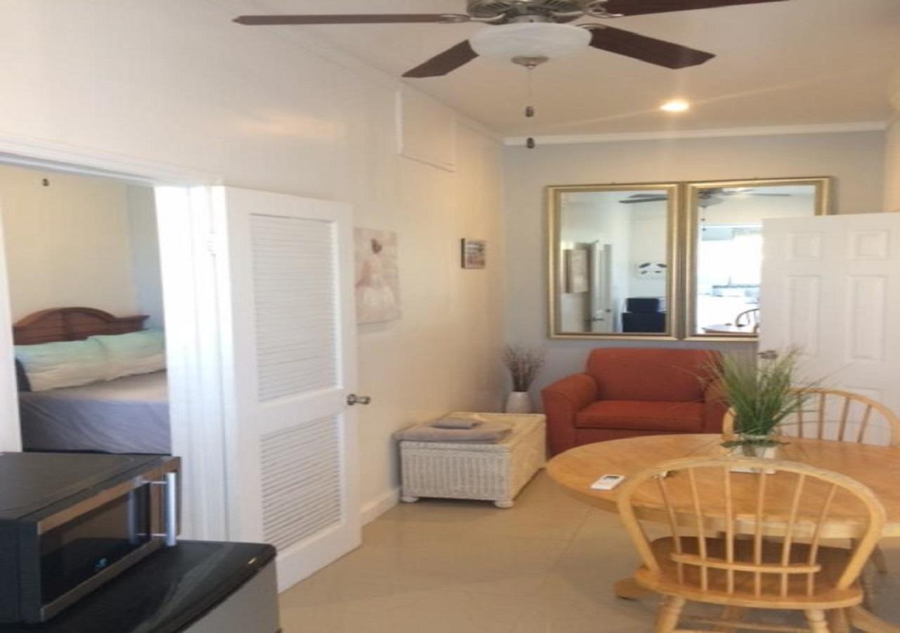 Appartamento The Oasis Retreat Nassau Esterno foto