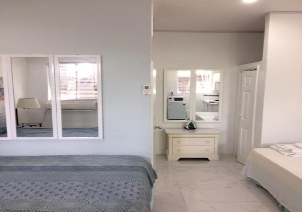 Appartamento The Oasis Retreat Nassau Esterno foto