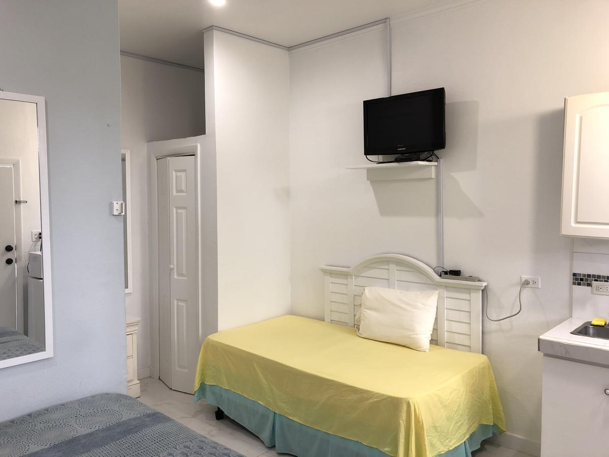 Appartamento The Oasis Retreat Nassau Esterno foto