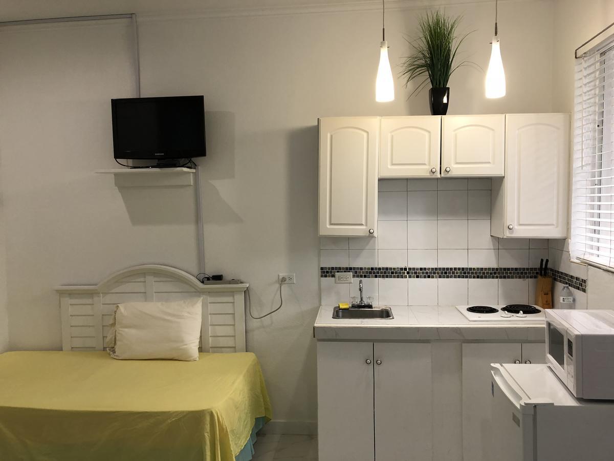 Appartamento The Oasis Retreat Nassau Esterno foto