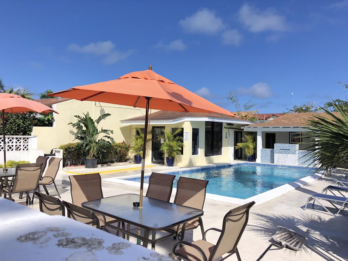 Appartamento The Oasis Retreat Nassau Esterno foto